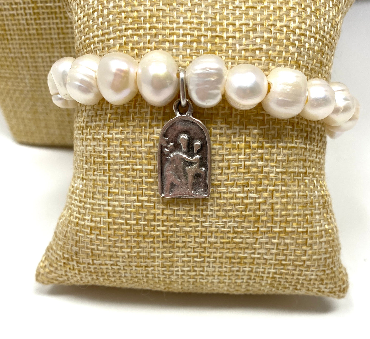 Pearl Bracelet With Milagro