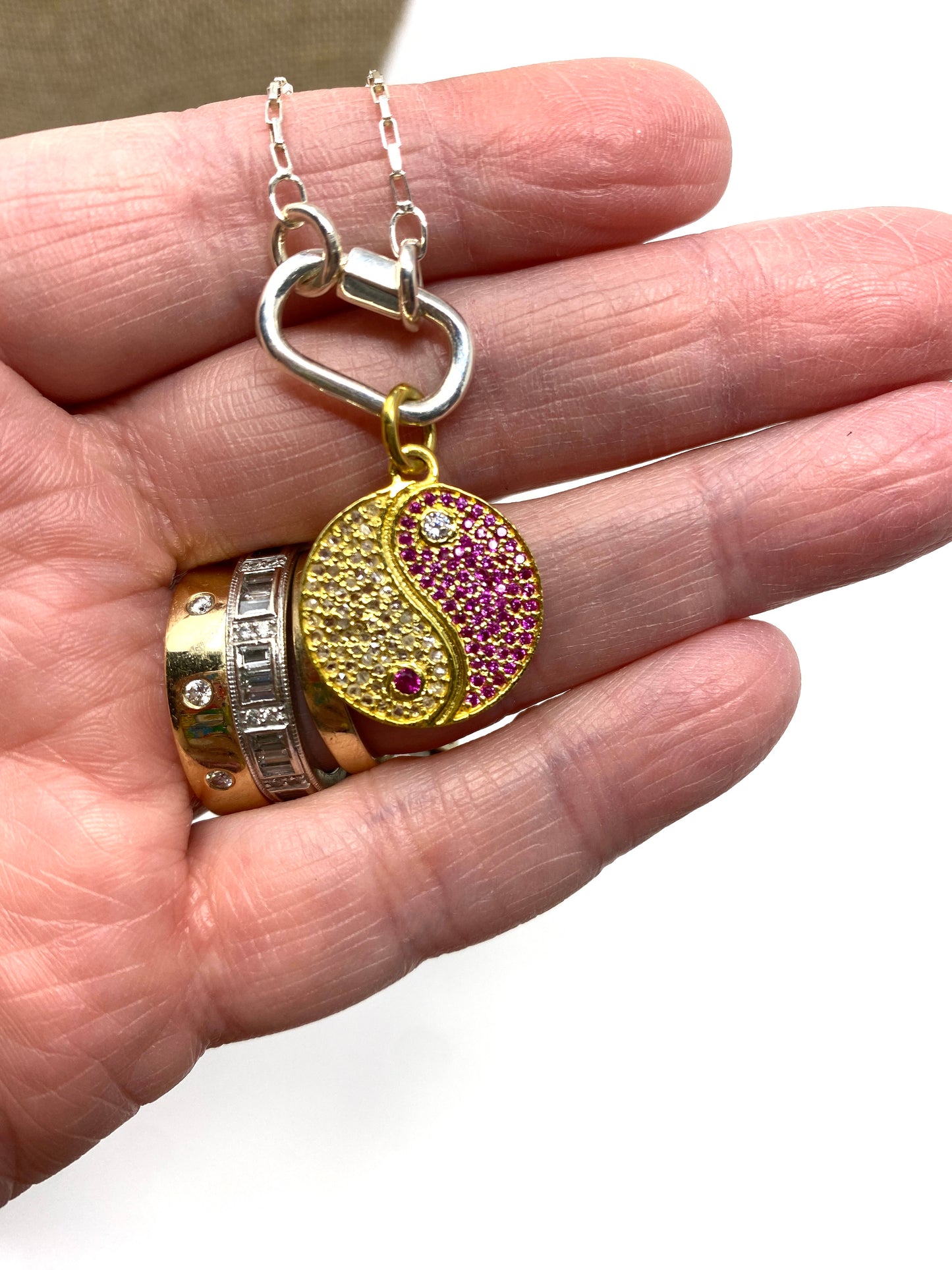 Fine Sterling Silver Necklace and Carabiner With Yellow Gold and Diamond/Ruby Ying & Yang Pendanat